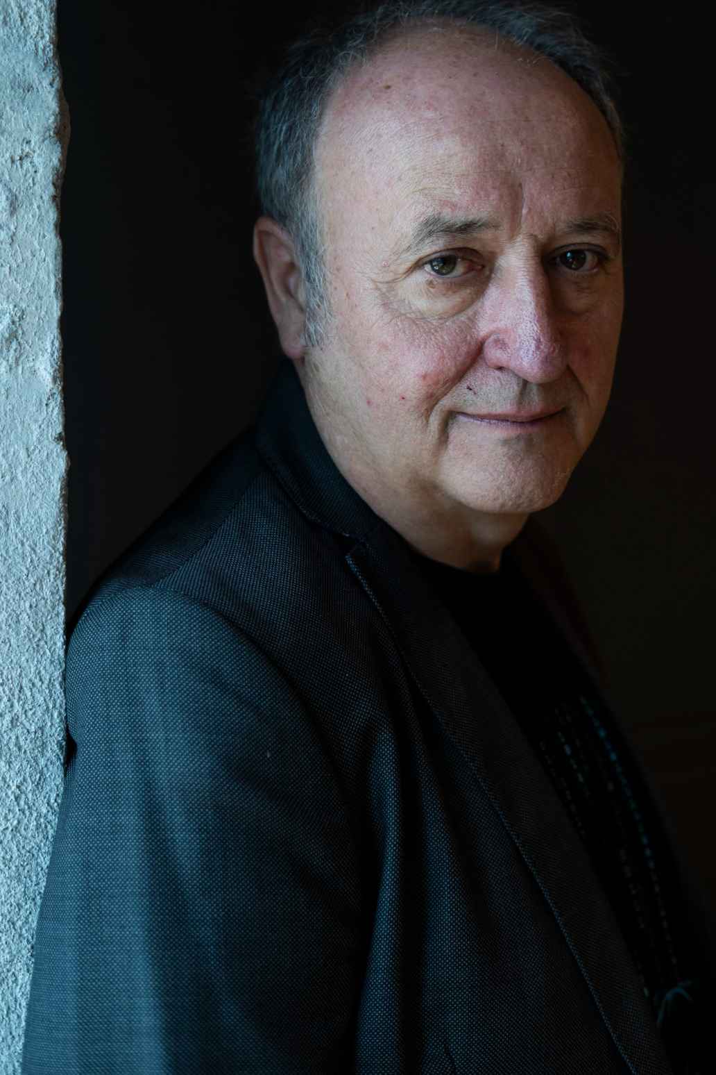 retrato de Carlos Juárez